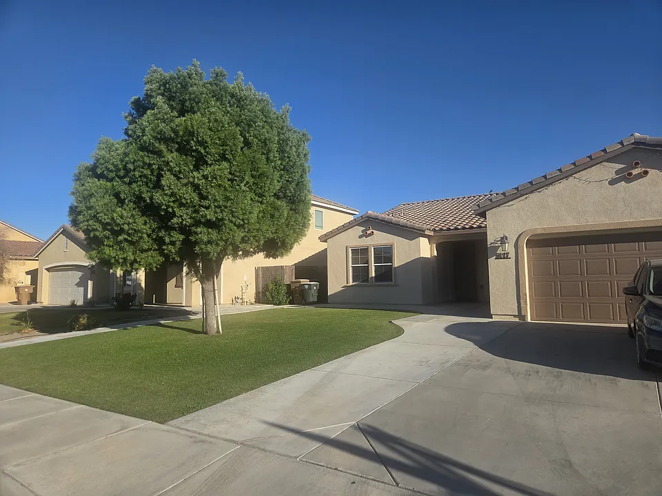 5117 Gold Creek Way
