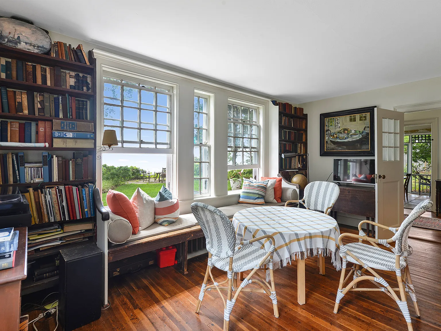 Bayfront Historic Artists' Home Peconic August 23 - September 5 — Photo 4