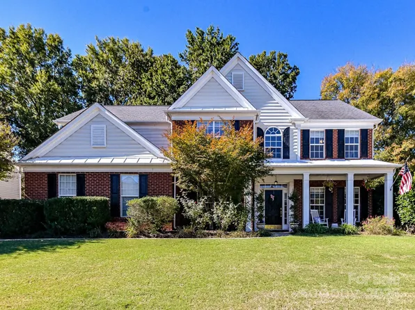 10928 Knight Castle Dr, Charlotte, NC 28277