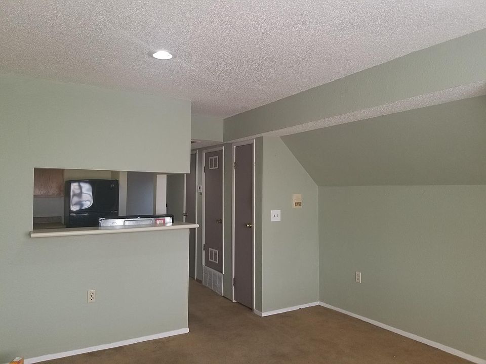 1st image of 3220 Harrison St APT 3A