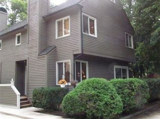 103 Tulip Tree Ct, Ann Arbor, MI 48103