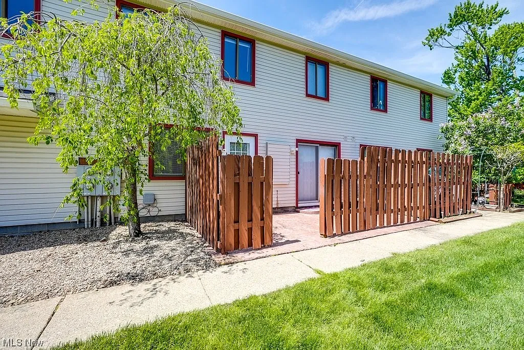 1301 Jester Ct photo 1