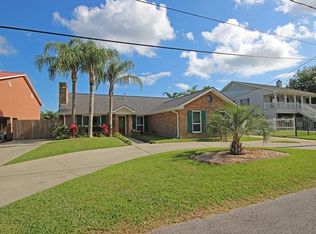4965 Arthur Ln, Barataria, LA 70036
