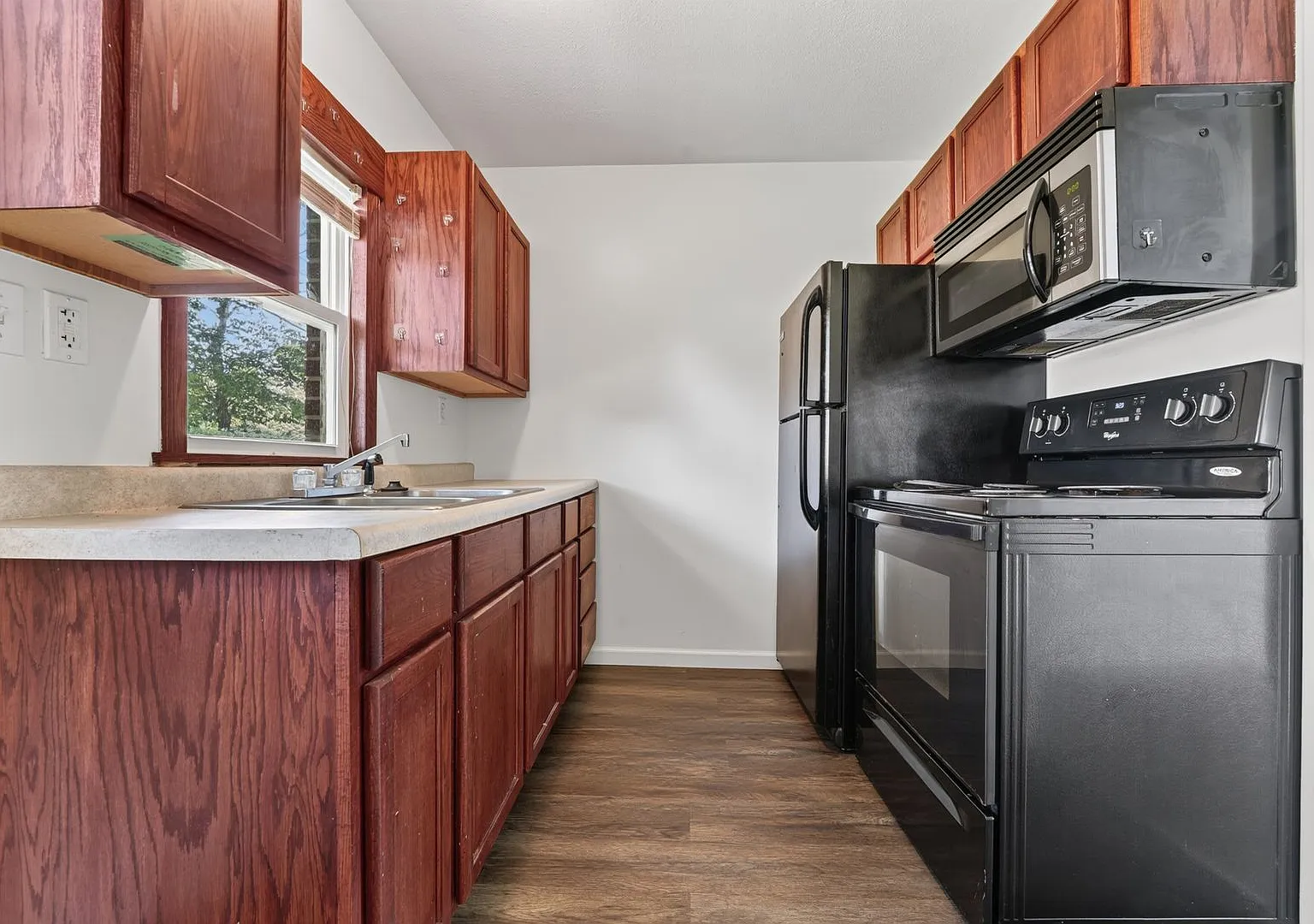 Newton Four Plex 425 — Photo 1