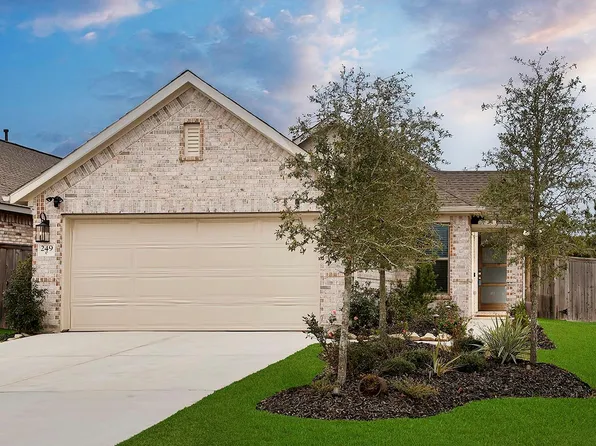 249 Trapper Creek Dr, Conroe, TX 77304