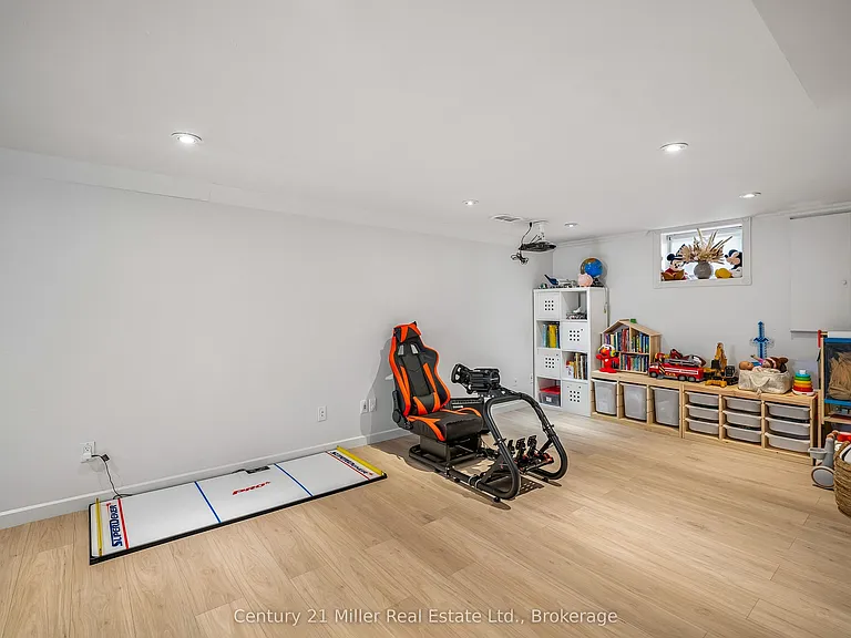 1583 Blanefield Rd — Photo 31