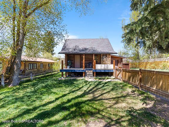 2nd image of 705 Cache Creek Dr