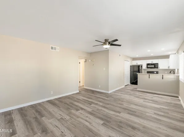 2726 E BECK Lane, Phoenix, AZ 85032