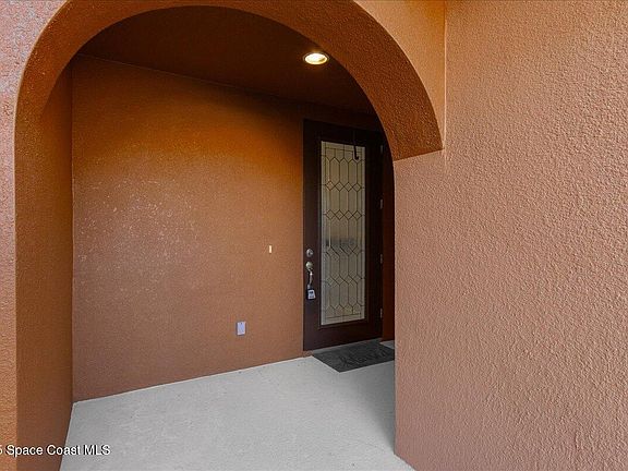 4th image of 89 Redondo Dr