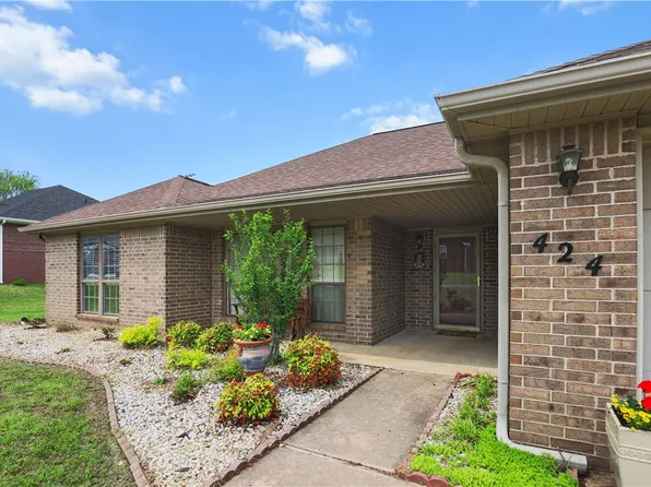 424 W Tanner Dr, Fayetteville, AR 72701