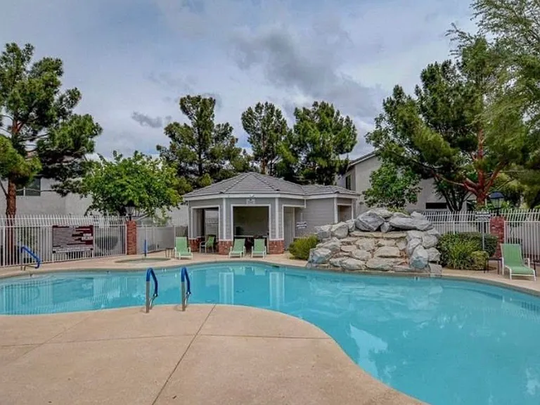 10295 Cherry Brook St — Photo 11