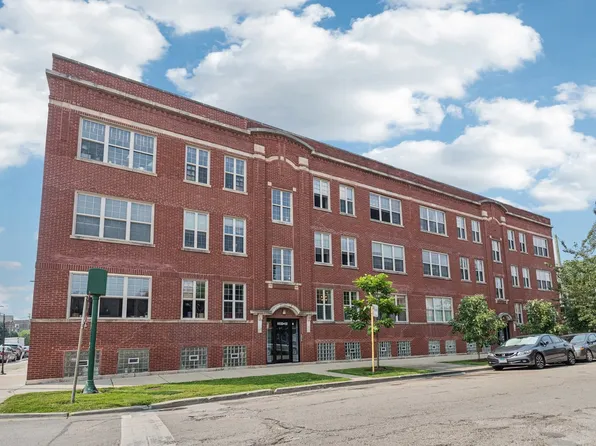 3211 W George St #2, Chicago, IL 60618
