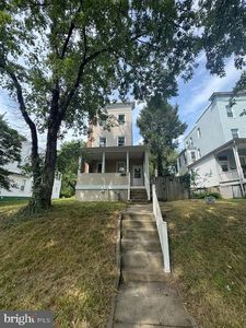 18 S Augusta Ave, Baltimore, MD, 21229