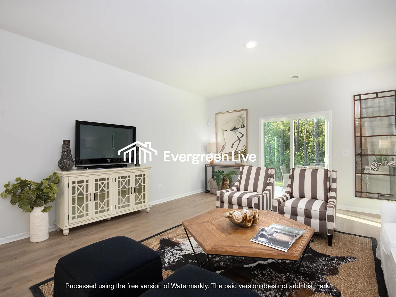 3 bed, 2.0 bath, 1421 sqft, $2,345 — Photo 3