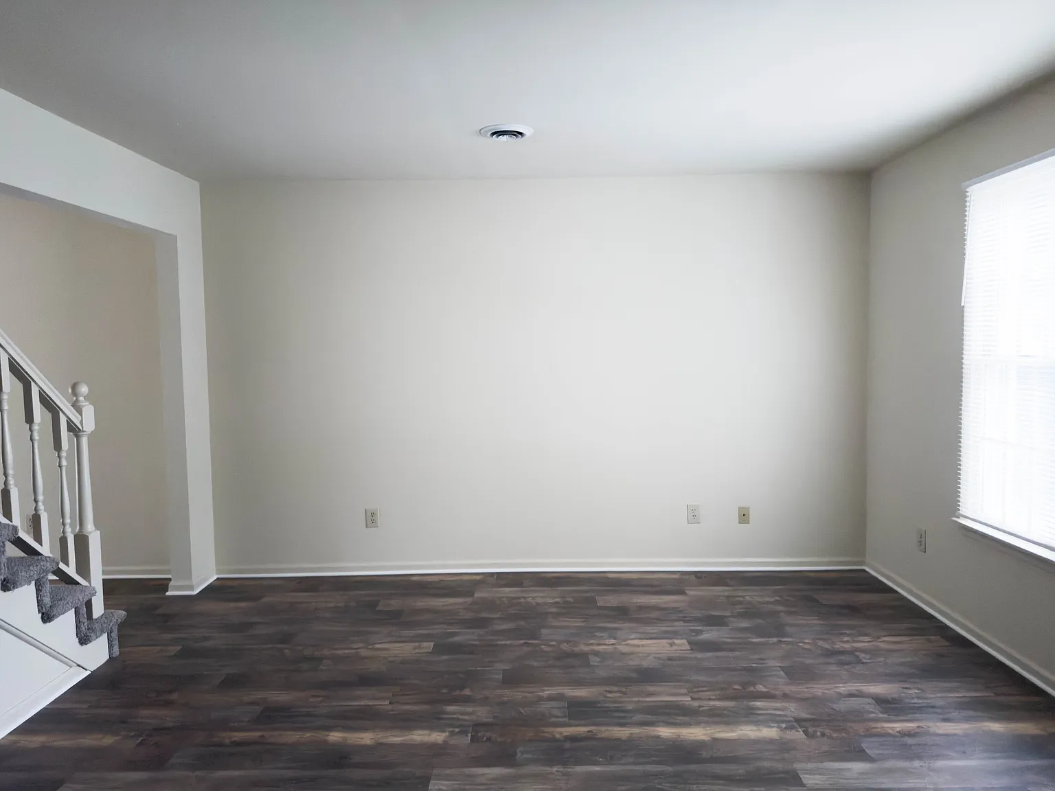 2 bed, 1.5 bath, $1,350 — Photo 2