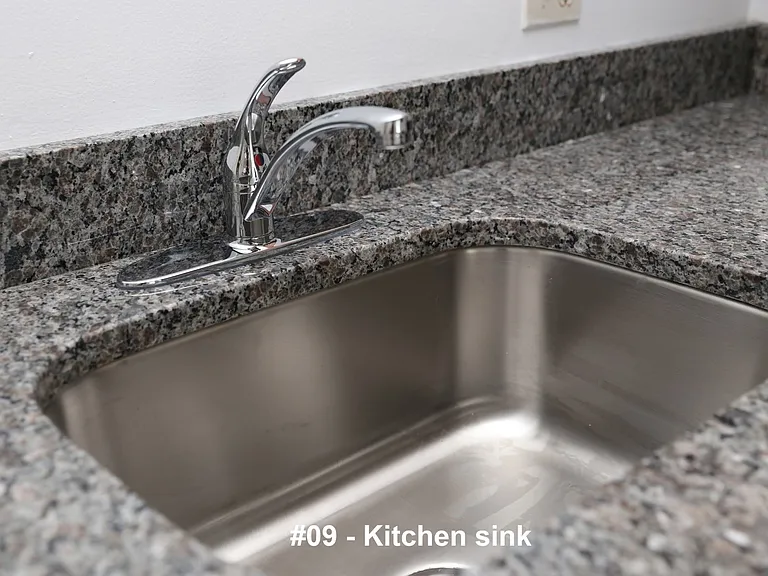 25 Laval Street Apartments — Photo 36