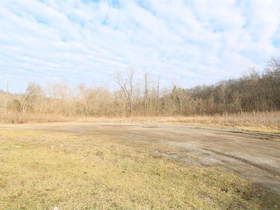 2nd image of 7588 Wesselman Rd