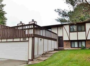 4523 Southwood Dr, Lincoln, NE 68512