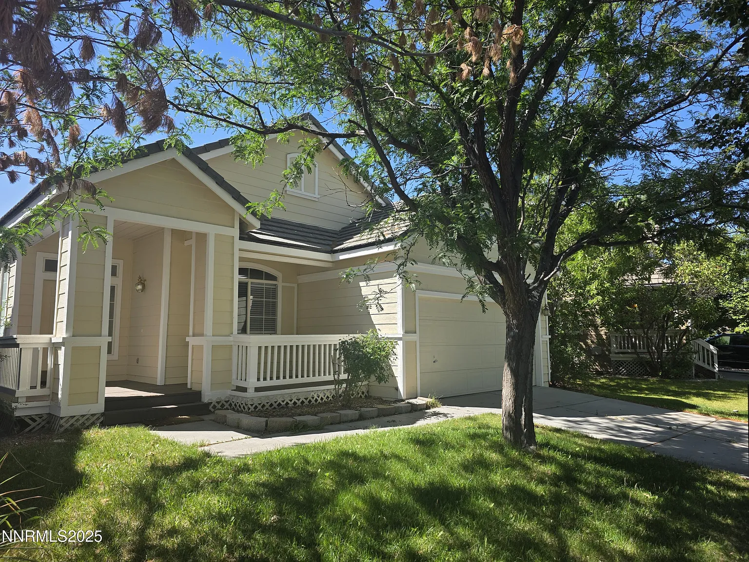 7366 Grand Island Dr photo 1