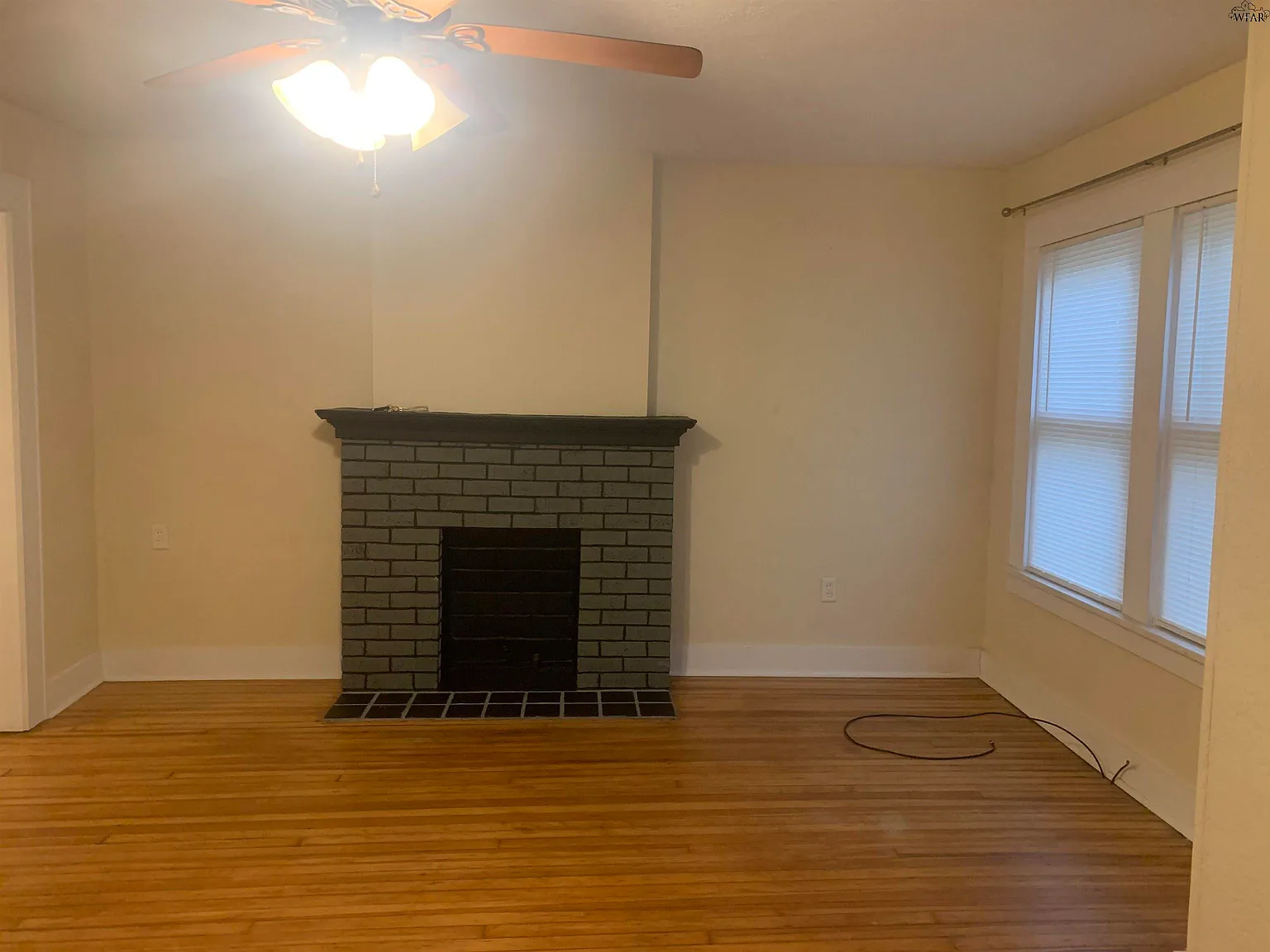 1 bed, 1.0 bath, 750 sqft, $725 — Photo 2