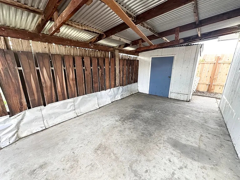 144 Smith Ave #11 — Photo 5