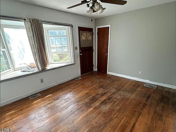 5th image of 570 Smith Edwards Rd