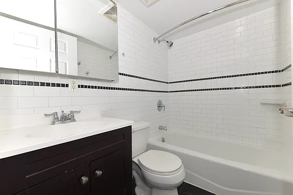 Rented by J Misrahi Realty Corp | media 7