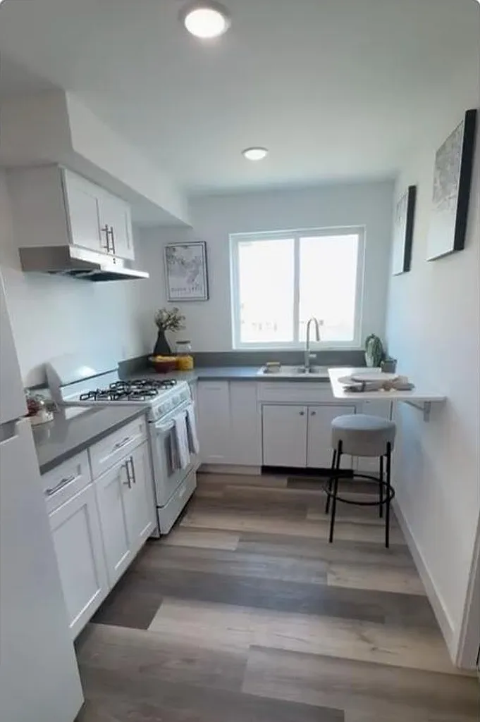 Studio, 1.0 bath, $1,995 — Photo 3