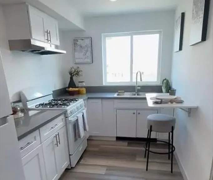 2837 San Marino St #103 — Photo 3
