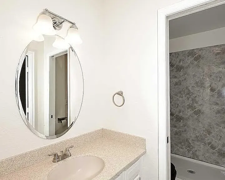 15801 N 29th St #20 — Photo 10