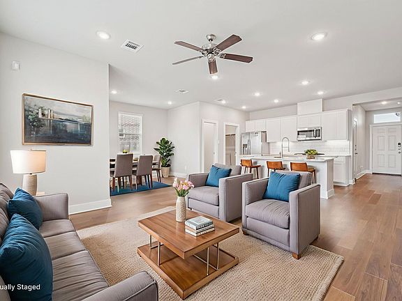 5th image of 10627 Cascade Creek Dr