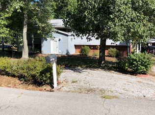 205 Boswell Rd, Marion, IL 62959