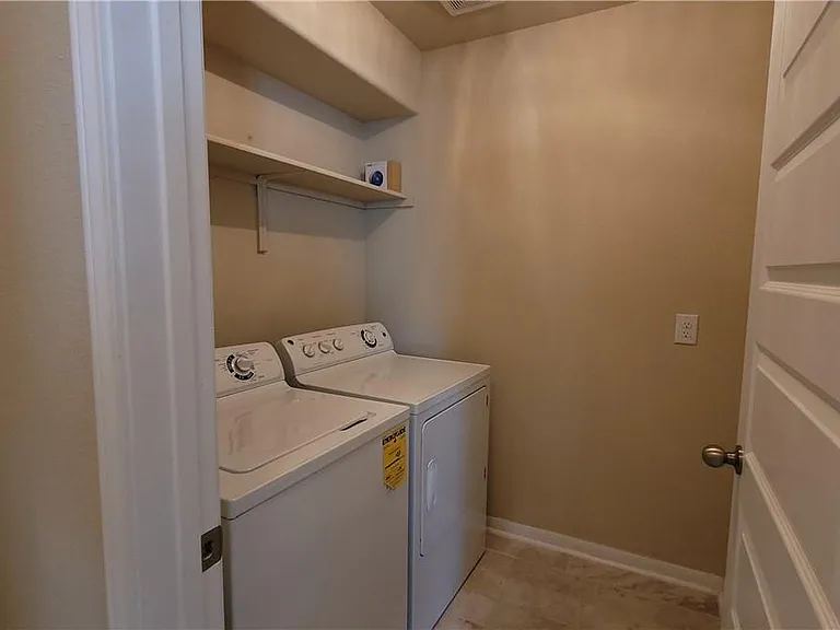 110 Wilson Ct — Photo 12