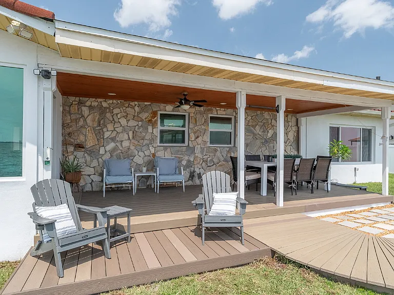 1110 S Banana River Dr — Photo 12