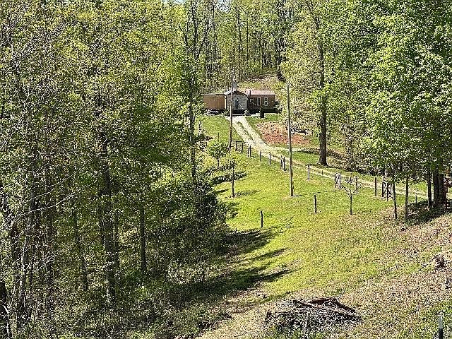 1st image of 8123 Fairview Ridge Rd
