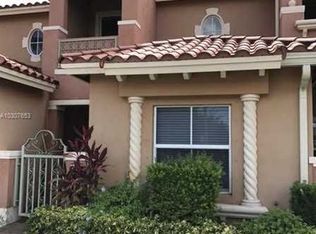 821 SW 143rd Ave, Hollywood, FL 33027