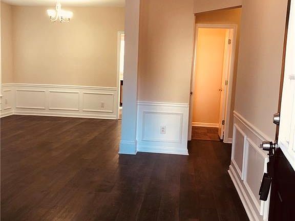 2nd image of 3422 Davenport Park Ln