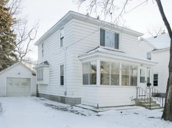 1807 James St, Kalamazoo, MI 49001
