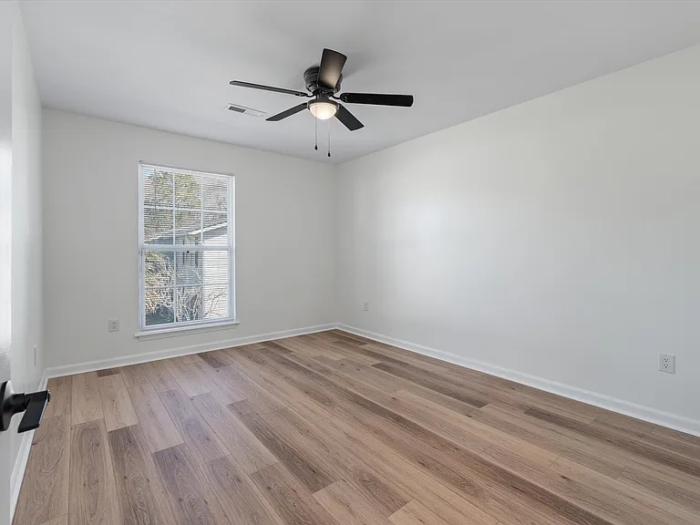 2494 Etiwan Ave #K11 — Photo 23