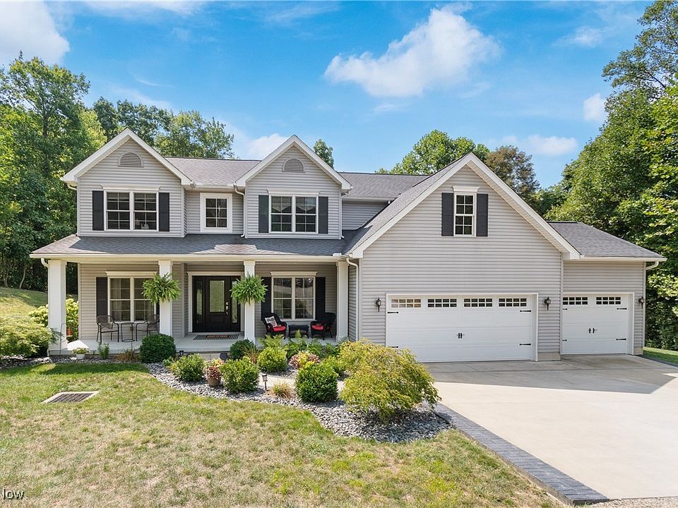 1st image of 100 Oakcrest Dr