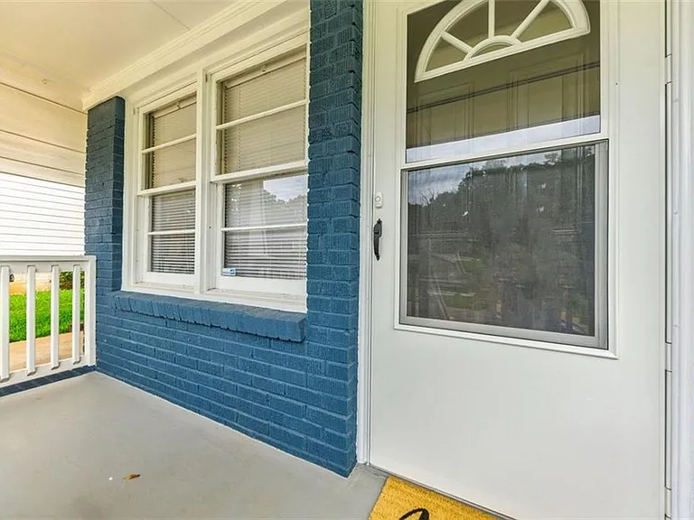 1582 Lincoln Ave SE — Photo 5