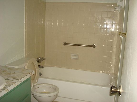 2nd image of 3811 36th Avenue Dr W