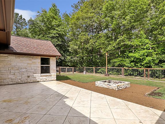 4th image of 2126 Bambi Ct
