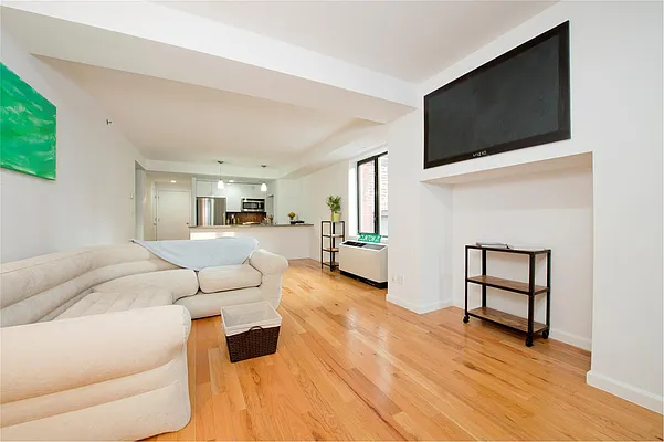 Rented by Douglas Elliman | media 10