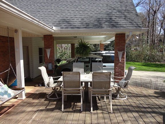 4th image of 132 Canteberry Dr
