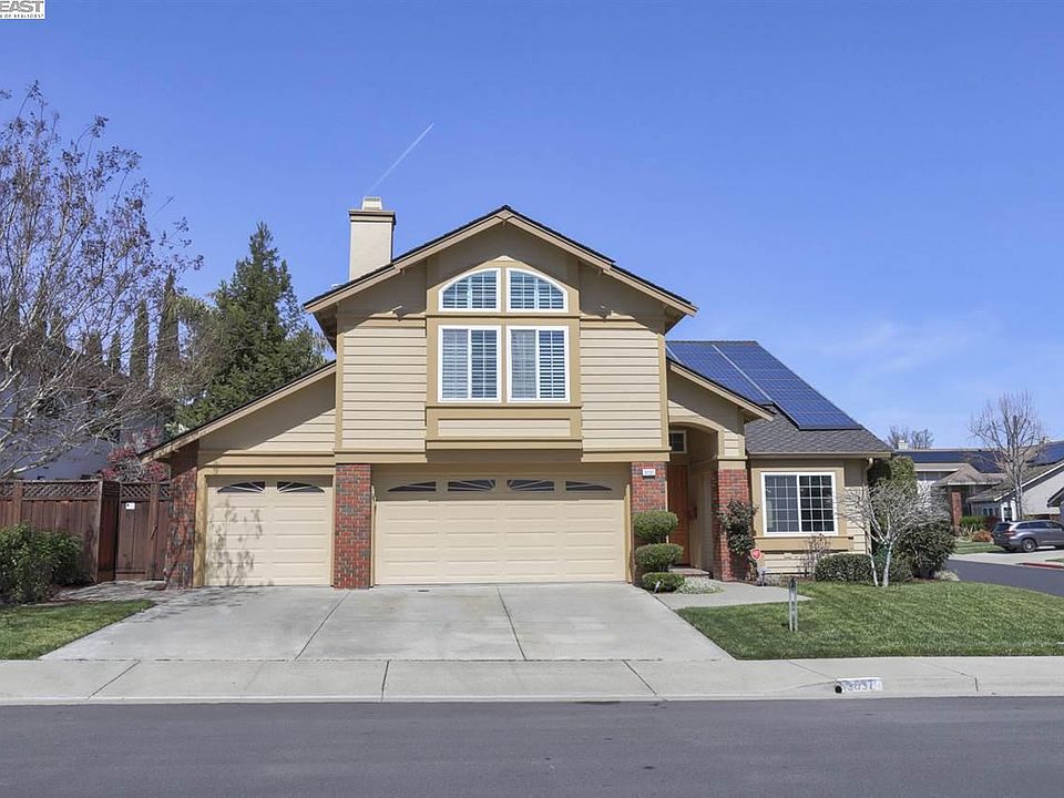 1st image of 3037 Paseo Granada