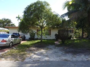 570 NW 152nd St, Miami, FL 33169