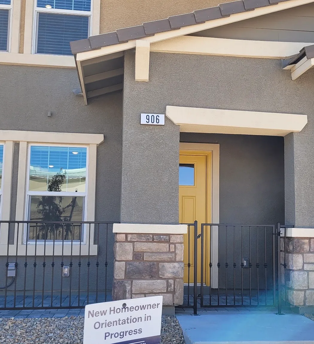 3 bed, 1309 sqft, $2,000 — Photo 1