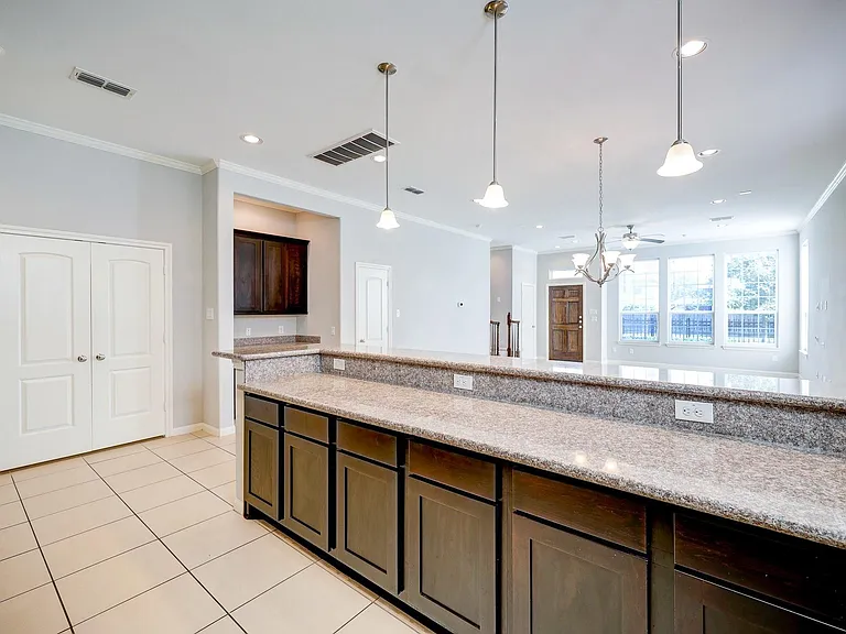 2727 Misty Heath Ln — Photo 19