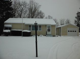 406 Redwood Dr, Elmira, NY